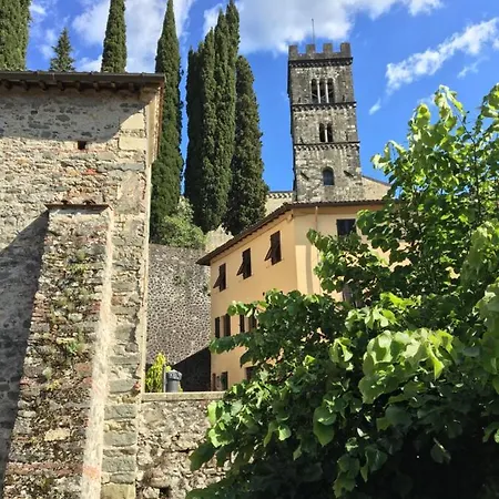 Lucca Centro Storico Con Giardino Appartement Barga