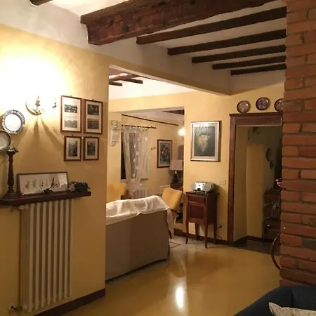 Lucca Centro Storico Con Giardino Apartment