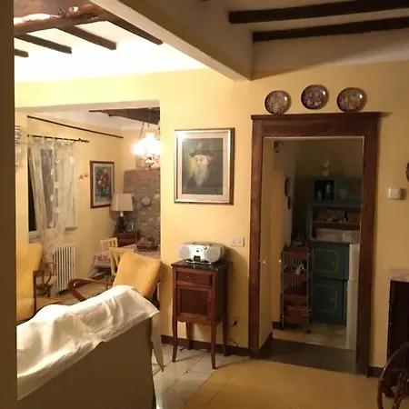 Lucca Centro Storico Con Giardino Apartment Barga