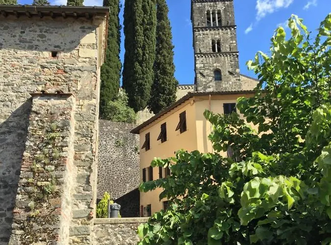 Lucca Centro Storico Con Giardino Apartament Barga