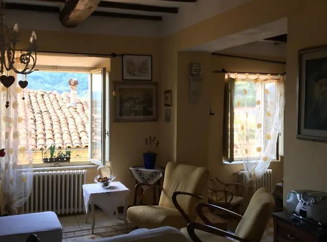 Lucca Centro Storico Con Giardino Apartament