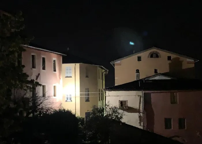 Lucca Centro Storico Con Giardino Apartament *